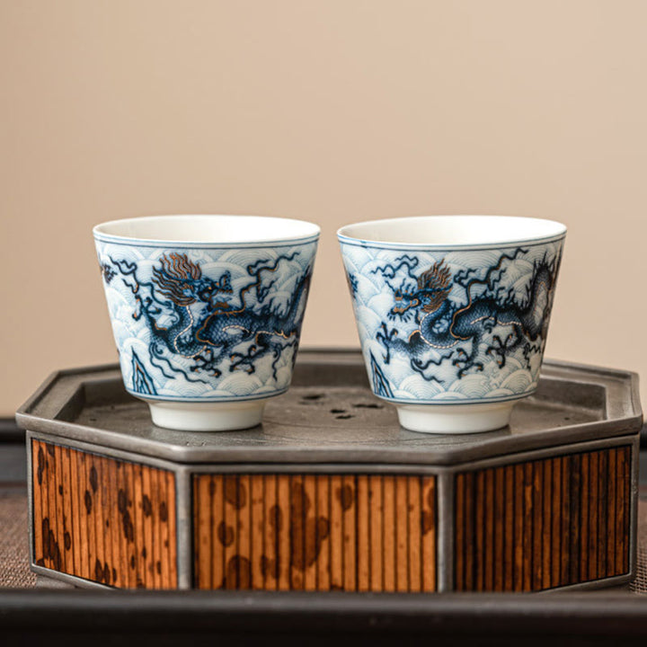 Petite tasse à thé en céramique à motif de dragon bleu et blanc Buddha Stones Tasses à thé Kung Fu 45 ml