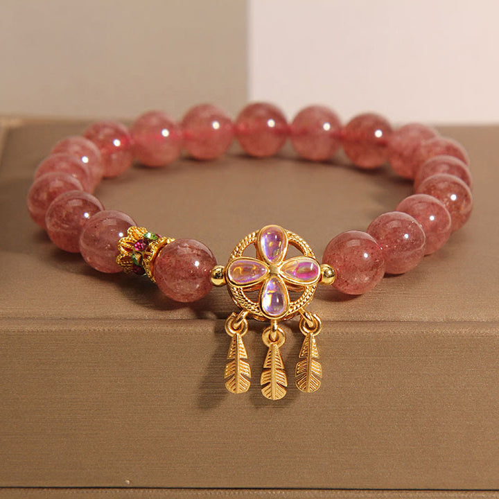 Bracelet attrape-rêves à quatre feuilles en quartz fraise naturel Buddha Stones