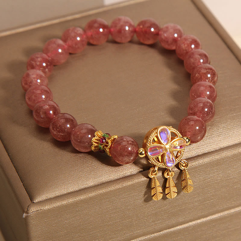 Bracelet attrape-rêves à quatre feuilles en quartz fraise naturel Buddha Stones