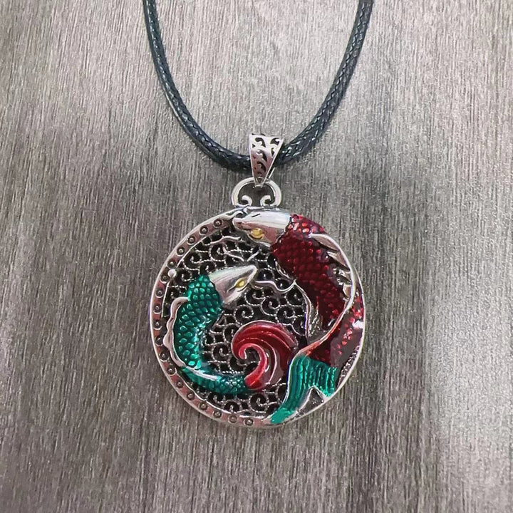 Collier de guérison en cuivre tibétain avec Buddha Stones et poisson koï