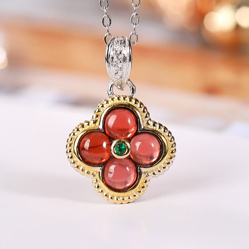 Collier pendentif trèfle à quatre feuilles en argent sterling 925 avec Buddha Stones et grenat naturel