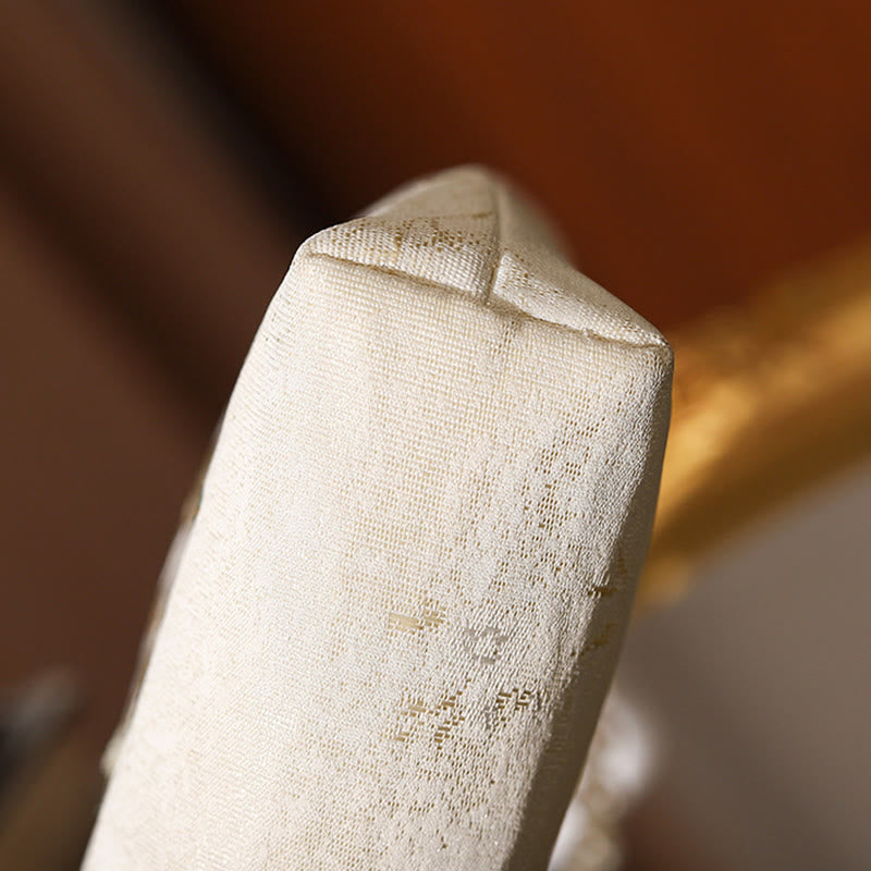 Sac à bandoulière en métal avec perles et petites fleurs et papillons brodés avec Buddha Stones