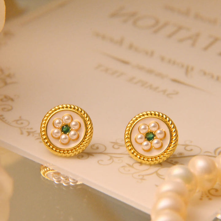 Boucles d'oreilles porte-bonheur en forme de fleur en émail avec Buddha Stones - Blanc - image 4