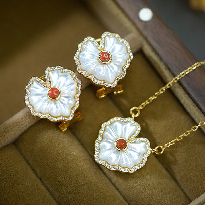 Ensemble de bijoux en argent sterling 925 avec boucles d'oreilles et collier en pierre de Tridacna en forme de cœur et d'agate rouge et de lazurite