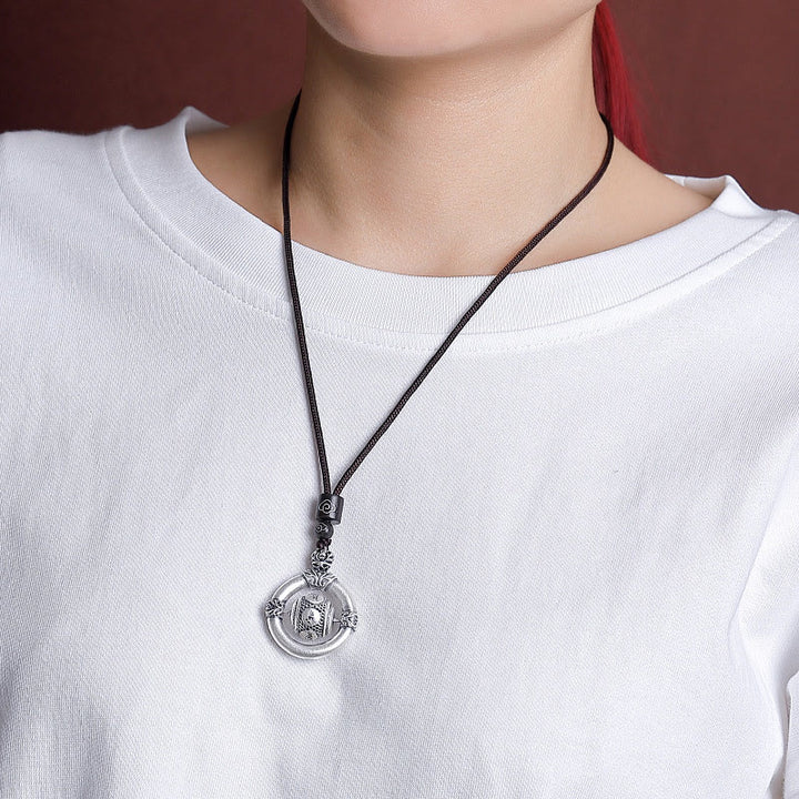 Collier avec pendentif en corde gravé Om Mani Padme Hum en argent sterling 999 Buddha Stones