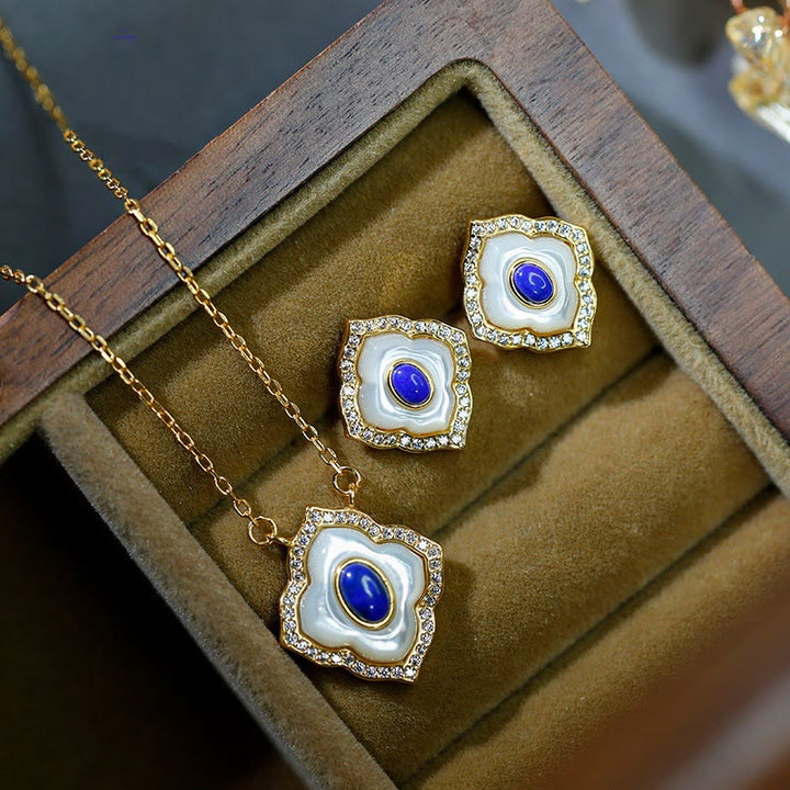 Ensemble de bijoux avec boucles d'oreilles, collier et pendentif en argent Buddha Stones 925 avec pierre de tridacna et lazurite prismatique