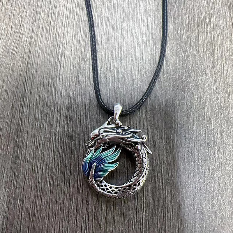 Collier tibétain en cuivre avec Buddha Stones et force du dragon