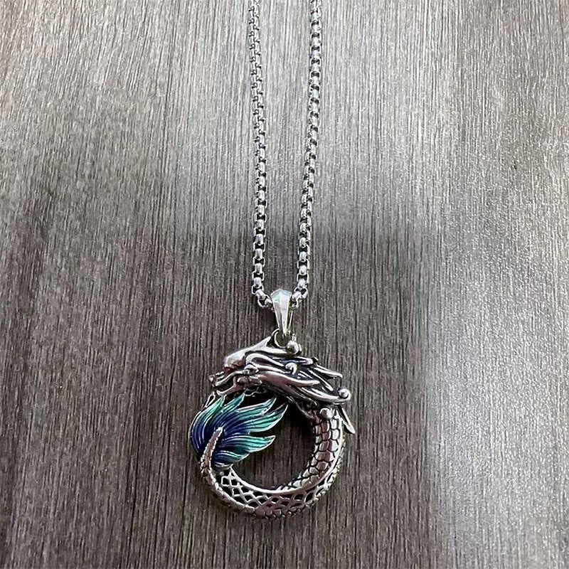 Collier tibétain en cuivre avec Buddha Stones et force du dragon
