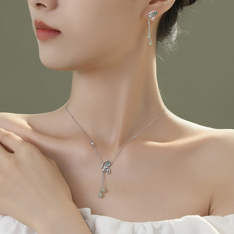 Ensemble de boucles d'oreilles et collier porte-bonheur en argent sterling 925 avec pendentif en forme de papillon en aventurine verte naturelle de Buddha Stones
