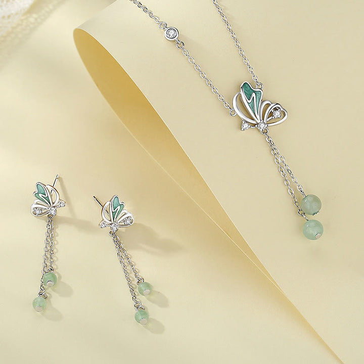 Ensemble de boucles d'oreilles et collier porte-bonheur en argent sterling 925 avec pendentif en forme de papillon en aventurine verte naturelle de Buddha Stones