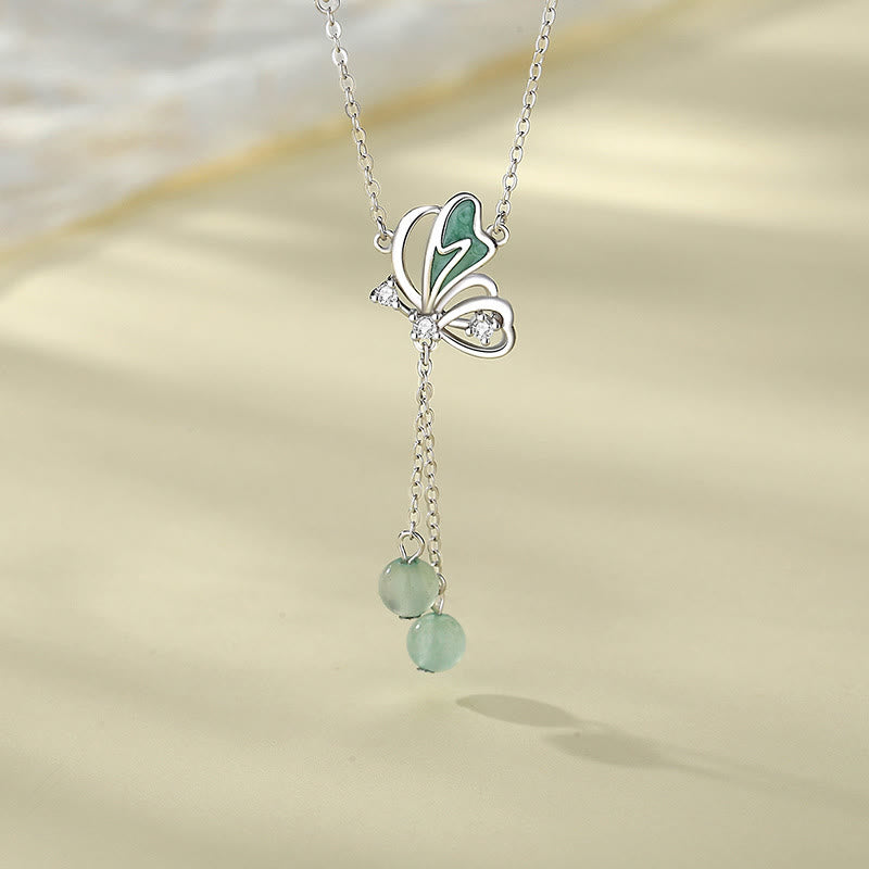 Ensemble de boucles d'oreilles et collier porte-bonheur en argent sterling 925 avec pendentif en forme de papillon en aventurine verte naturelle de Buddha Stones