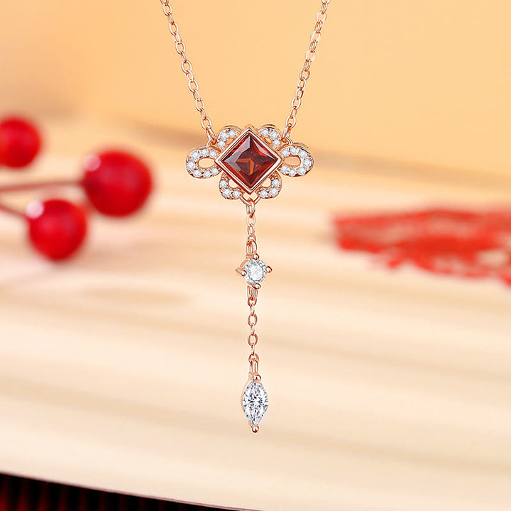 Ensemble Buddha Stones, pendentif, bracelet et boucles d'oreilles en argent sterling 925 avec nœuds chinois et zircons rouges
