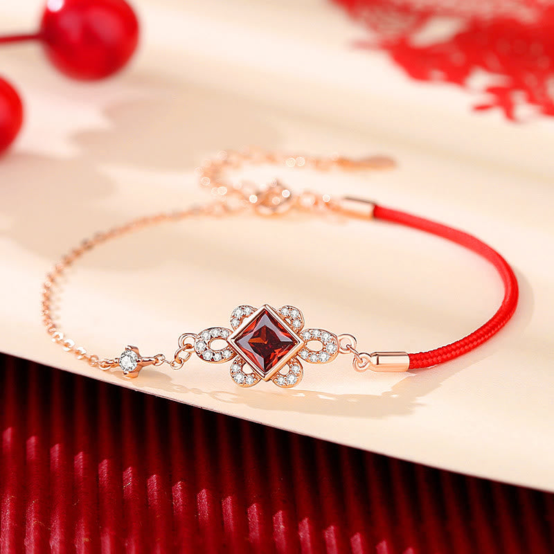 Ensemble Buddha Stones, pendentif, bracelet et boucles d'oreilles en argent sterling 925 avec nœuds chinois et zircons rouges
