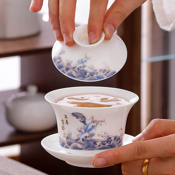 Buddha Stones à thé Gaiwan en porcelaine blanche avec paysage de montagne et soucoupe en céramique avec couvercle
