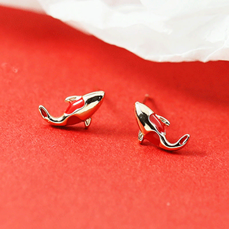 Ensemble de boucles d'oreilles et collier avec pendentif en corde rouge et poisson koï en cuivre et Buddha Stones