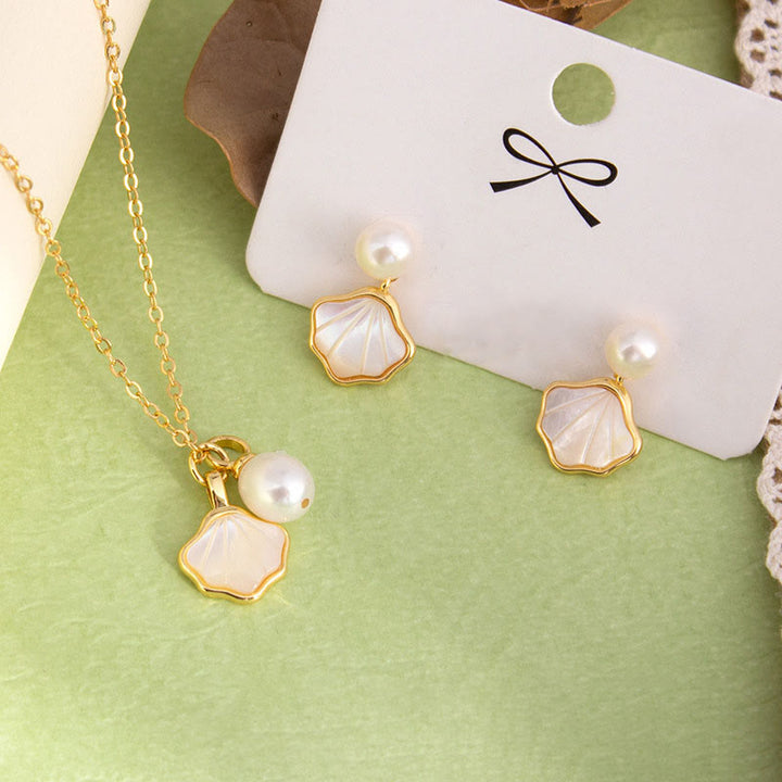 Ensemble de boucles d'oreilles, collier, pendentif, bague et perles en cuivre avec Buddha Stones Ginkgo Tridacna