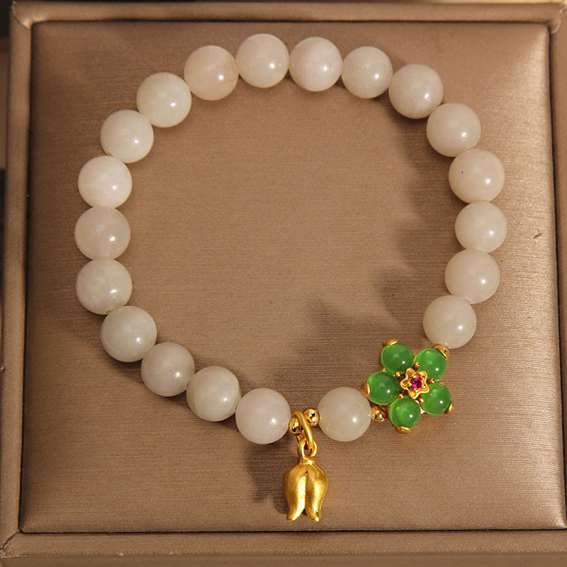 Bracelet porte-bonheur en jade vert naturel et fleur de muguet avec Buddha Stones