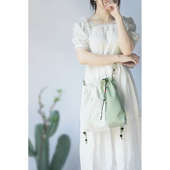 Sac à bandoulière en toile avec Buddha Stones brodées, fleurs d'herbe et fleurs de cerisier - image 1