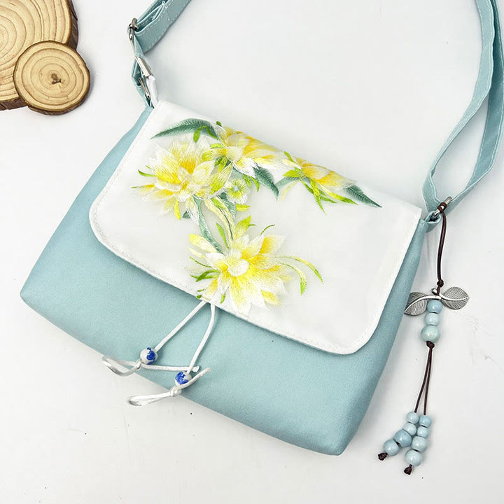 Sac à bandoulière brodé en Buddha Stones , camélia, épiphyllum, gardénia, fleurs de Sakura, sac à bandoulière, sac pour téléphone portable