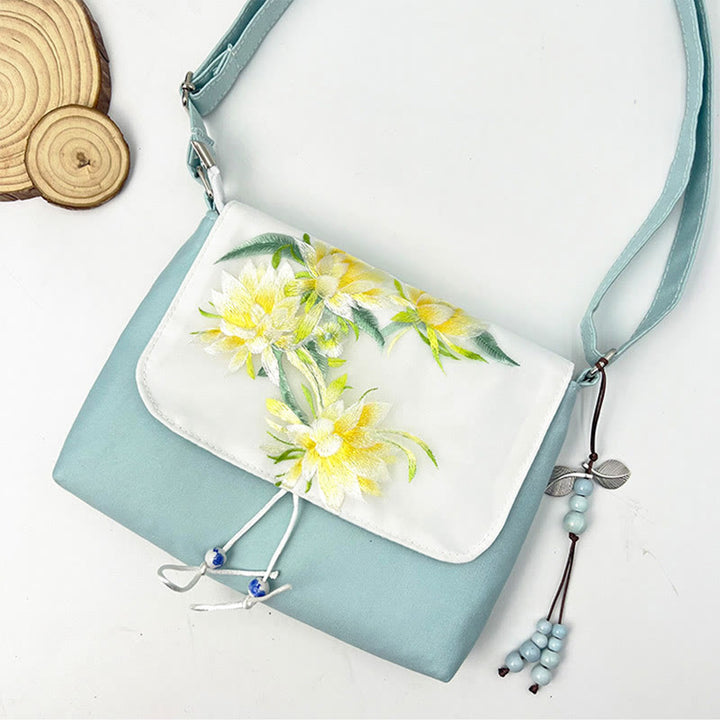Sac à bandoulière brodé en Buddha Stones , camélia, épiphyllum, gardénia, fleurs de Sakura, sac à bandoulière, sac pour téléphone portable