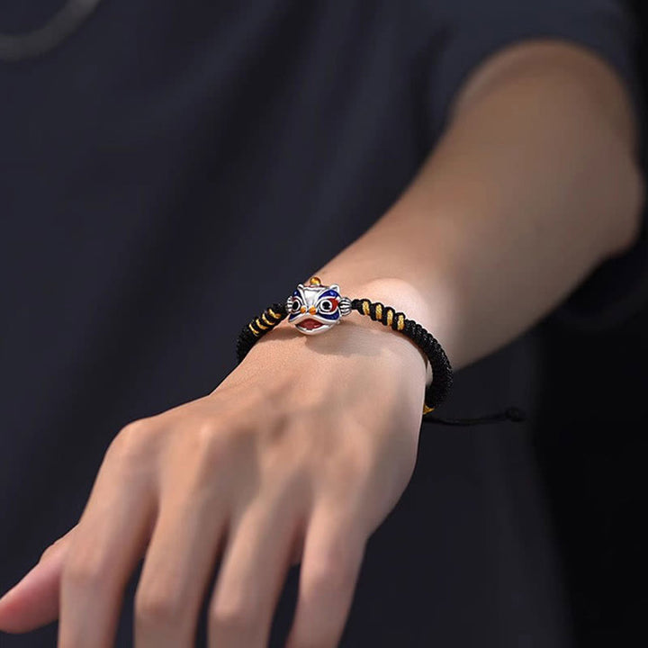 Bracelet tressé en forme de lion dansant fait main par Buddha Stones