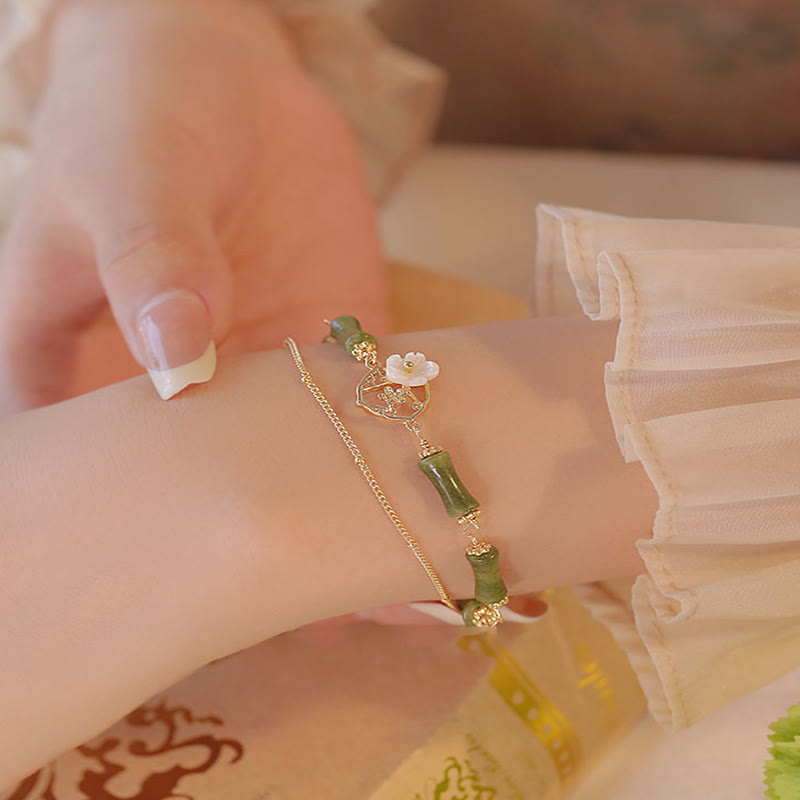Bracelet double couche en cuivre plaqué or 14 carats avec péridot et fleur de bambou de Buddha Stones