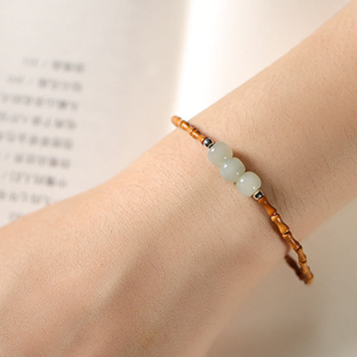 Bracelet porte-bonheur en perles de jade Hetian à motif de bambou et noyau d'olive naturelle de Buddha Stones