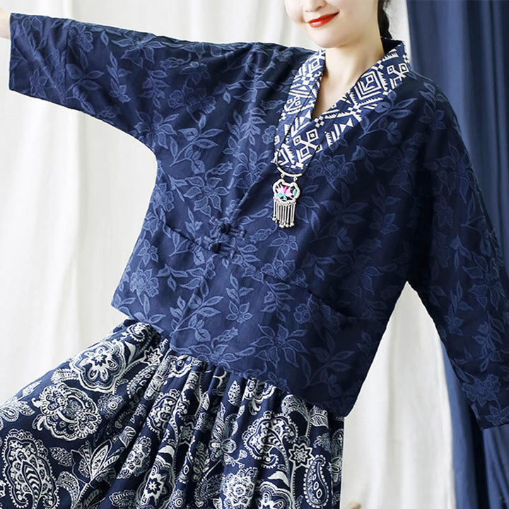 Veste à manches longues et col en V en jacquard avec fleurs et Buddha Stones