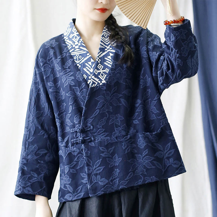 Veste à manches longues et col en V en jacquard avec fleurs et Buddha Stones