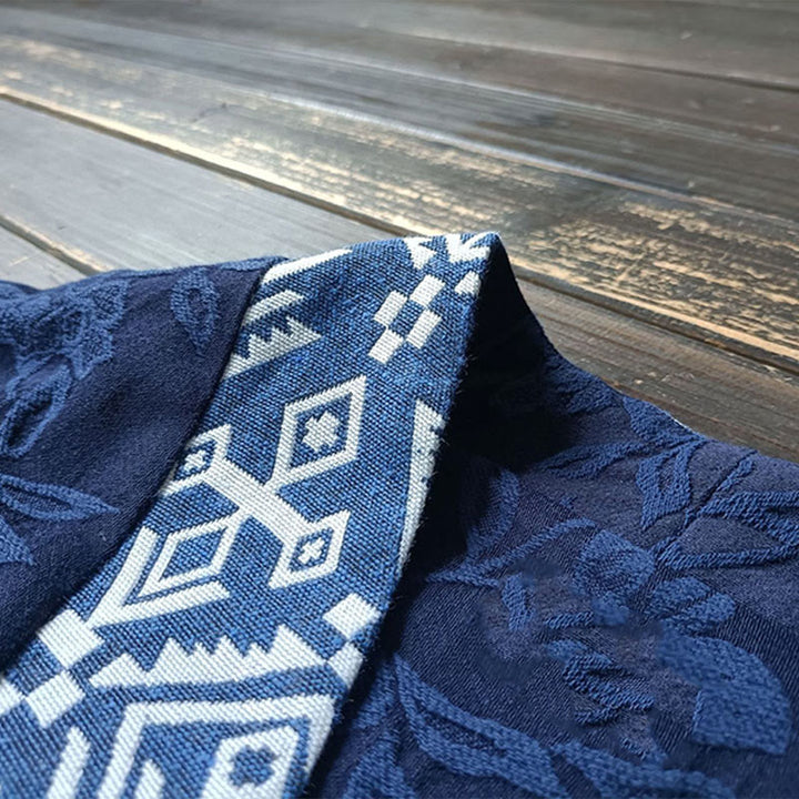 Veste à manches longues et col en V en jacquard avec fleurs et Buddha Stones