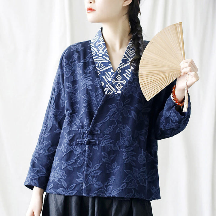 Veste à manches longues et col en V en jacquard avec fleurs et Buddha Stones