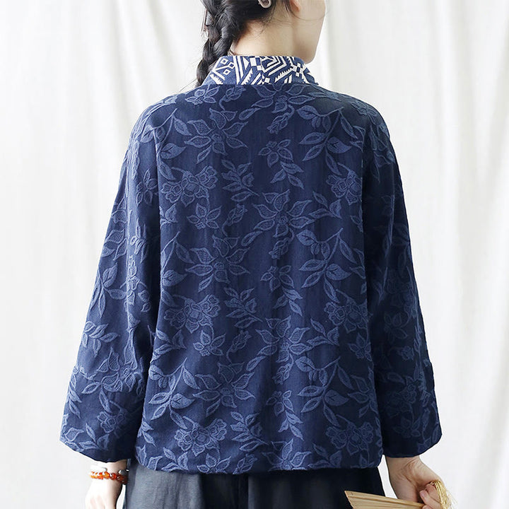 Veste à manches longues et col en V en jacquard avec fleurs et Buddha Stones