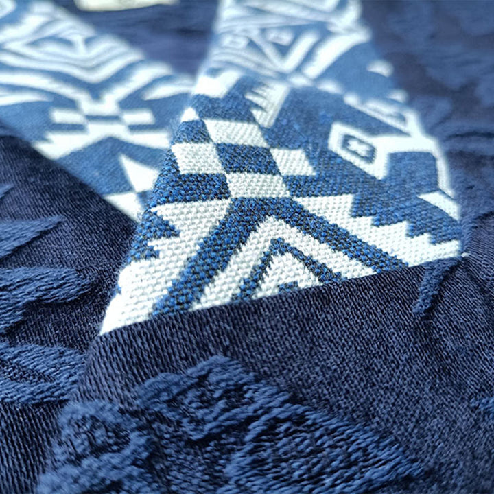 Veste à manches longues et col en V en jacquard avec fleurs et Buddha Stones