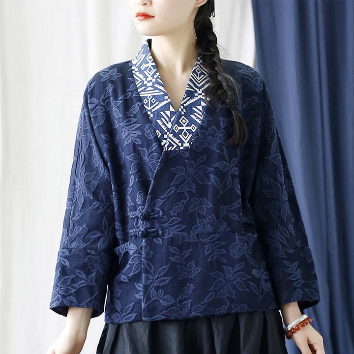 Veste à manches longues et col en V en jacquard avec fleurs et Buddha Stones