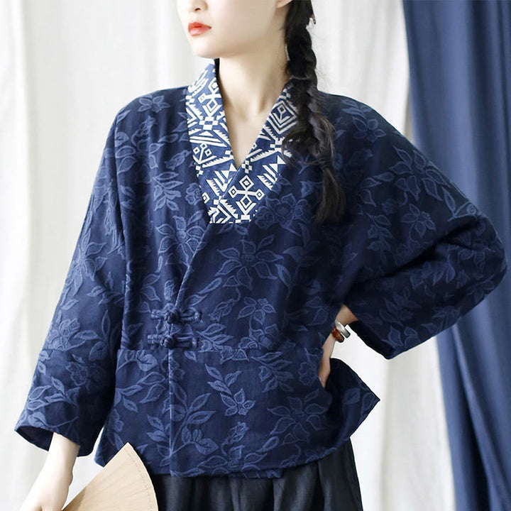 Veste à manches longues et col en V en jacquard avec fleurs et Buddha Stones