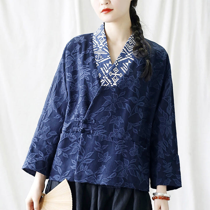 Veste à manches longues et col en V en jacquard avec fleurs et Buddha Stones