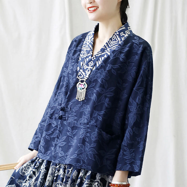 Veste à manches longues et col en V en jacquard avec fleurs et Buddha Stones