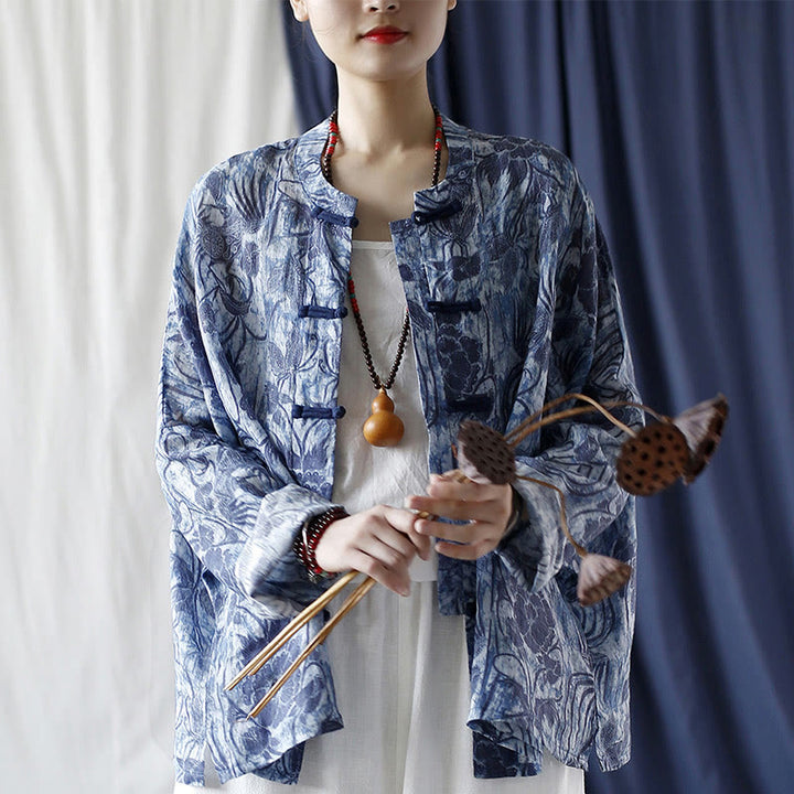 Chemise à manches longues en lin ramie avec boutons en grenouille et motif de fleurs bleues et blanches rétro Buddha Stones - image 19