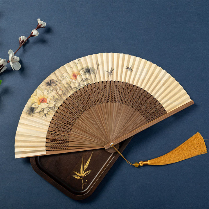 Éventail pliable en bambou et soie avec Buddha Stones, lotus, libellule, oies sauvages, fleurs de prunier, 22,5 cm