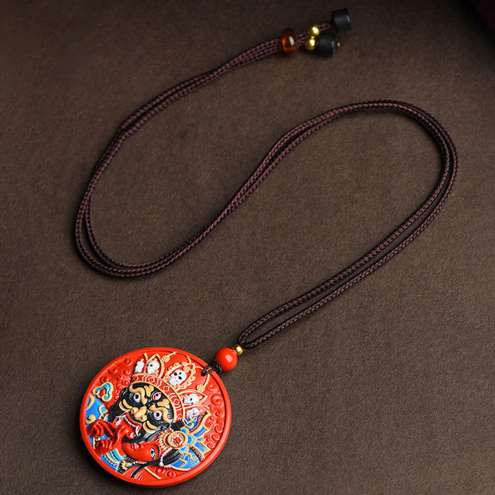 Collier pendentif de bénédiction en cinabre peint avec Buddha Stones Zakiram, déesse de la richesse