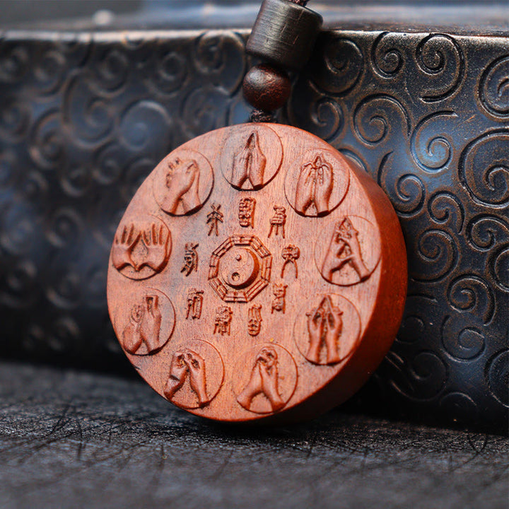 Collier pendentif en Buddha Stones en bois de jujubier frappé par la foudre Yin Yang Bagua Mountain Ghosts Dépenser de l'argent Protection