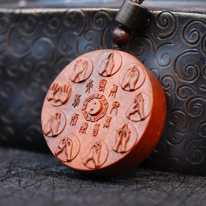 Collier pendentif en Buddha Stones en bois de jujubier frappé par la foudre Yin Yang Bagua Mountain Ghosts Dépenser de l'argent Protection