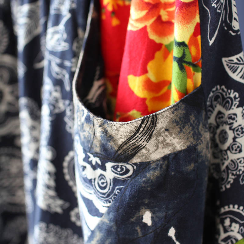 Pantalon sarouel en coton et lin avec poches et patchwork de fleurs de pivoine bleues et rouges Buddha Stones