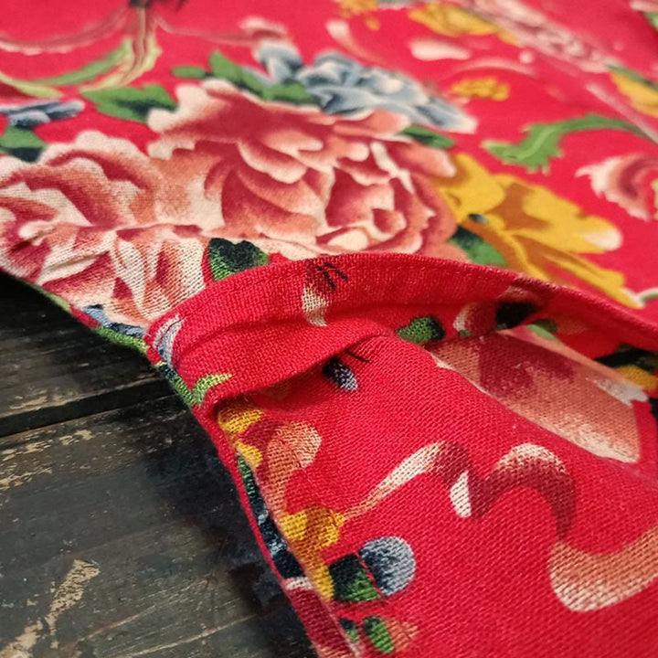 Veste à lacets en coton et lin à imprimé pivoine et fleurs rouges du nord-est de style ethnique Buddha Stones