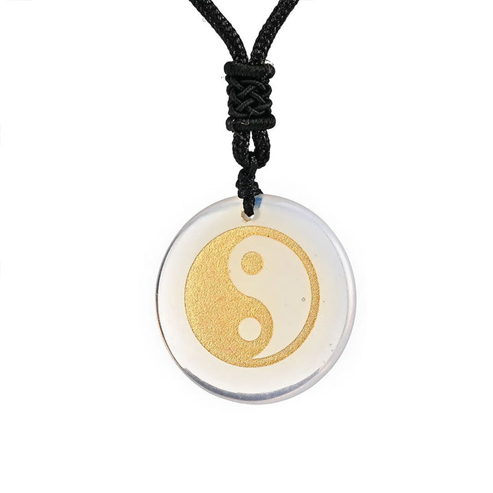 Collier pendentif spirituel Yin Yang en Buddha Stones en cristal varié, améthyste, œil de tigre, aventurine verte