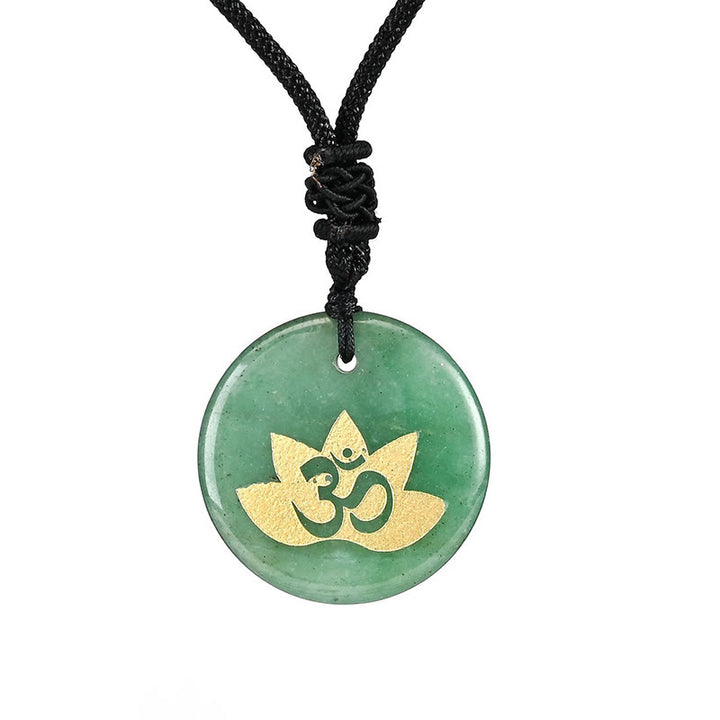 Collier pendentif de guérison en Buddha Stones, symbole OM Lotus, divers cristaux, améthyste, œil de tigre