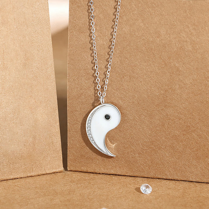 Collier pendentif symbole Yin Yang Harmony en argent sterling 925 avec Buddha Stones