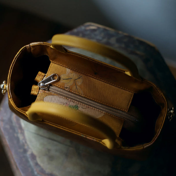 Sac à main à bandoulière avec fermeture éclair et chaîne en métal Motif pivoine et fleurs de Buddha Stones