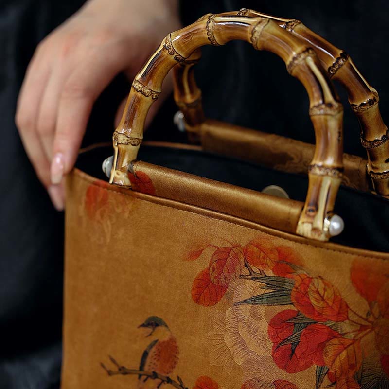 Sac à main avec poignées en bambou et Buddha Stones, branches d'oiseaux jaunes et fleurs de pivoine vertes