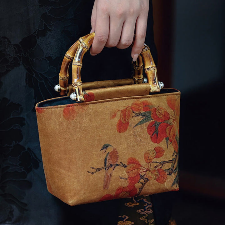 Sac à main avec poignées en bambou et Buddha Stones, branches d'oiseaux jaunes et fleurs de pivoine vertes